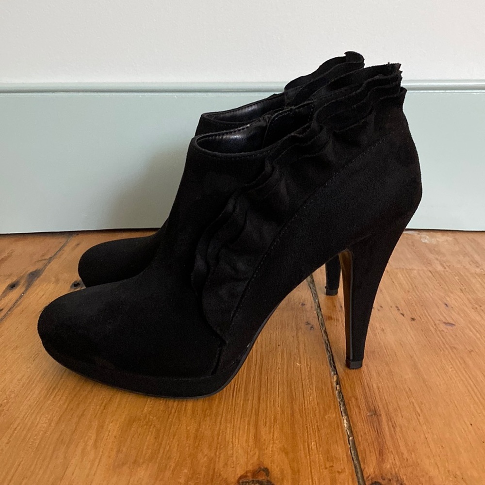 Impo black heels, size 9